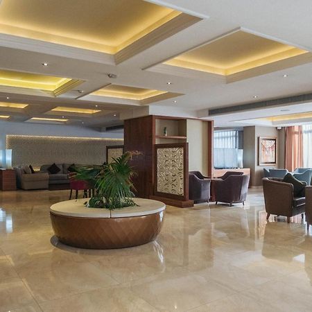 Az Hotels Зеларда Екстериор снимка