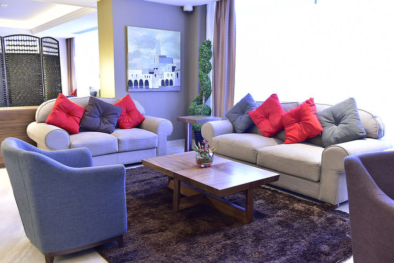 Az Hotels Зеларда Екстериор снимка