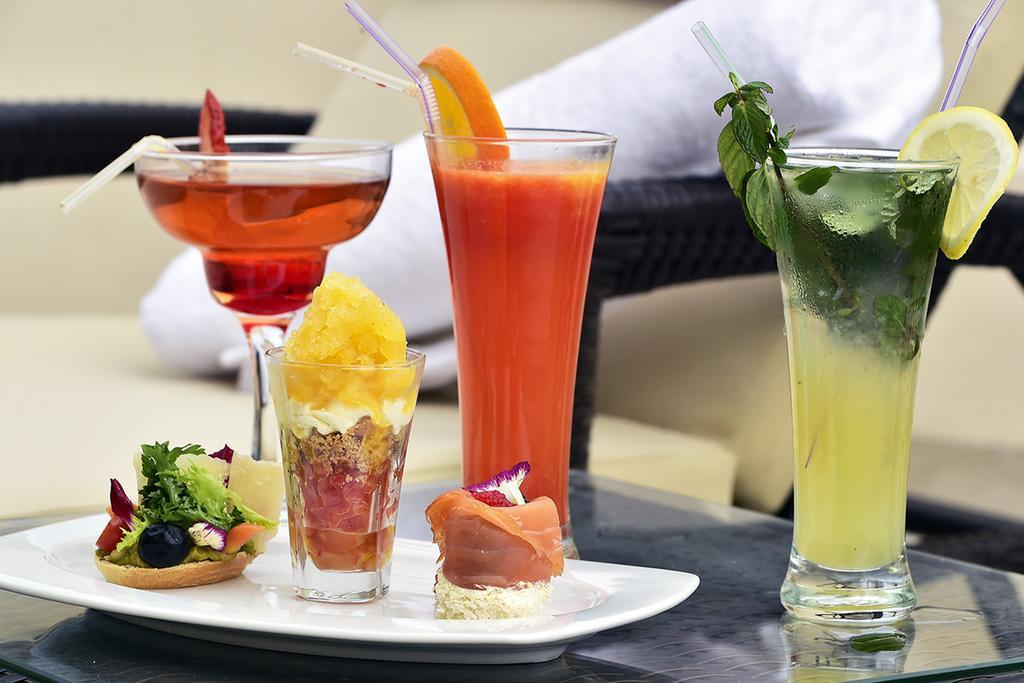 Az Hotels Зеларда Екстериор снимка