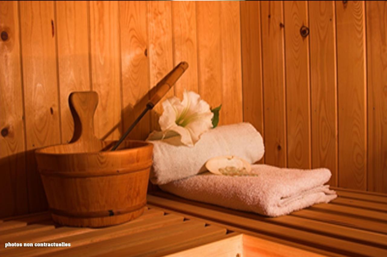 Az Hotels Зеларда Екстериор снимка