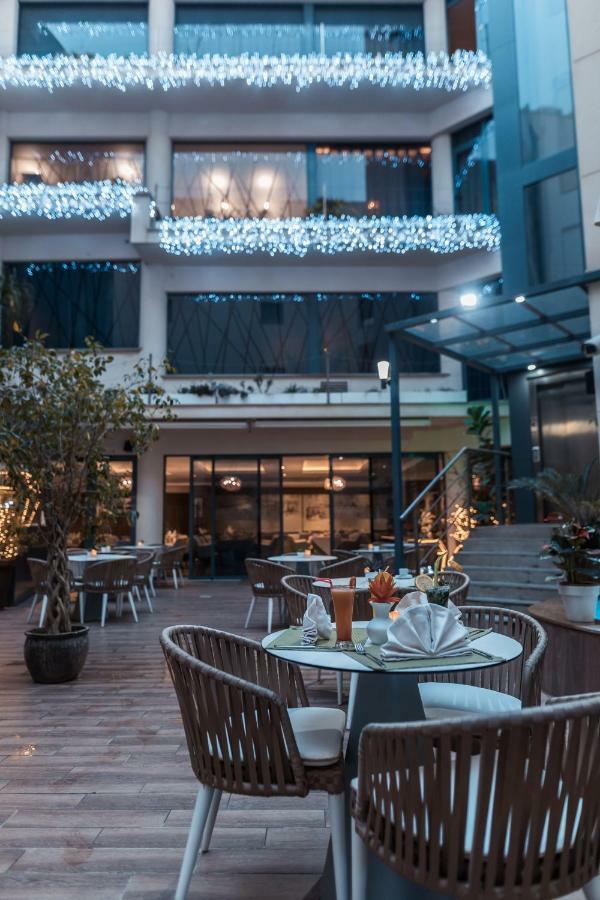 Az Hotels Зеларда Екстериор снимка