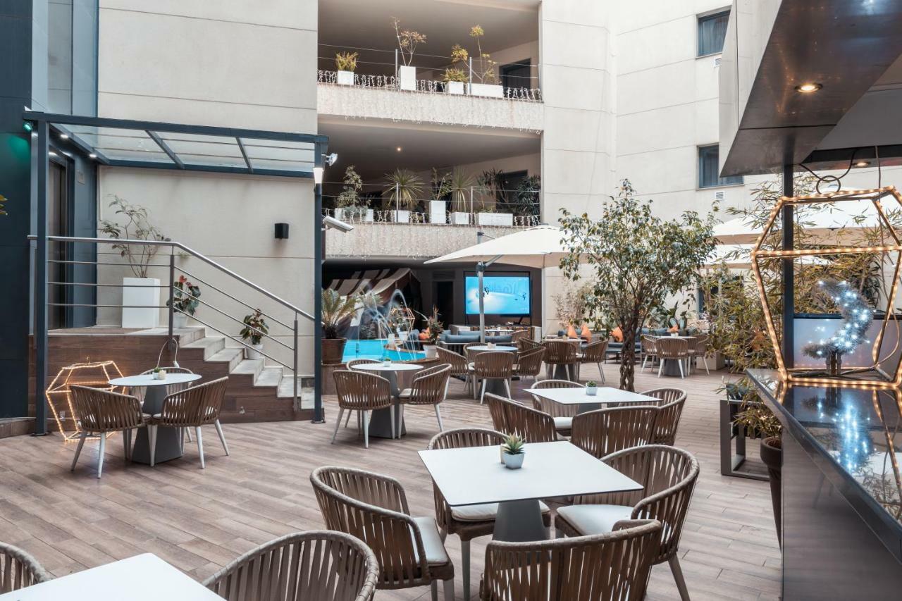 Az Hotels Зеларда Екстериор снимка