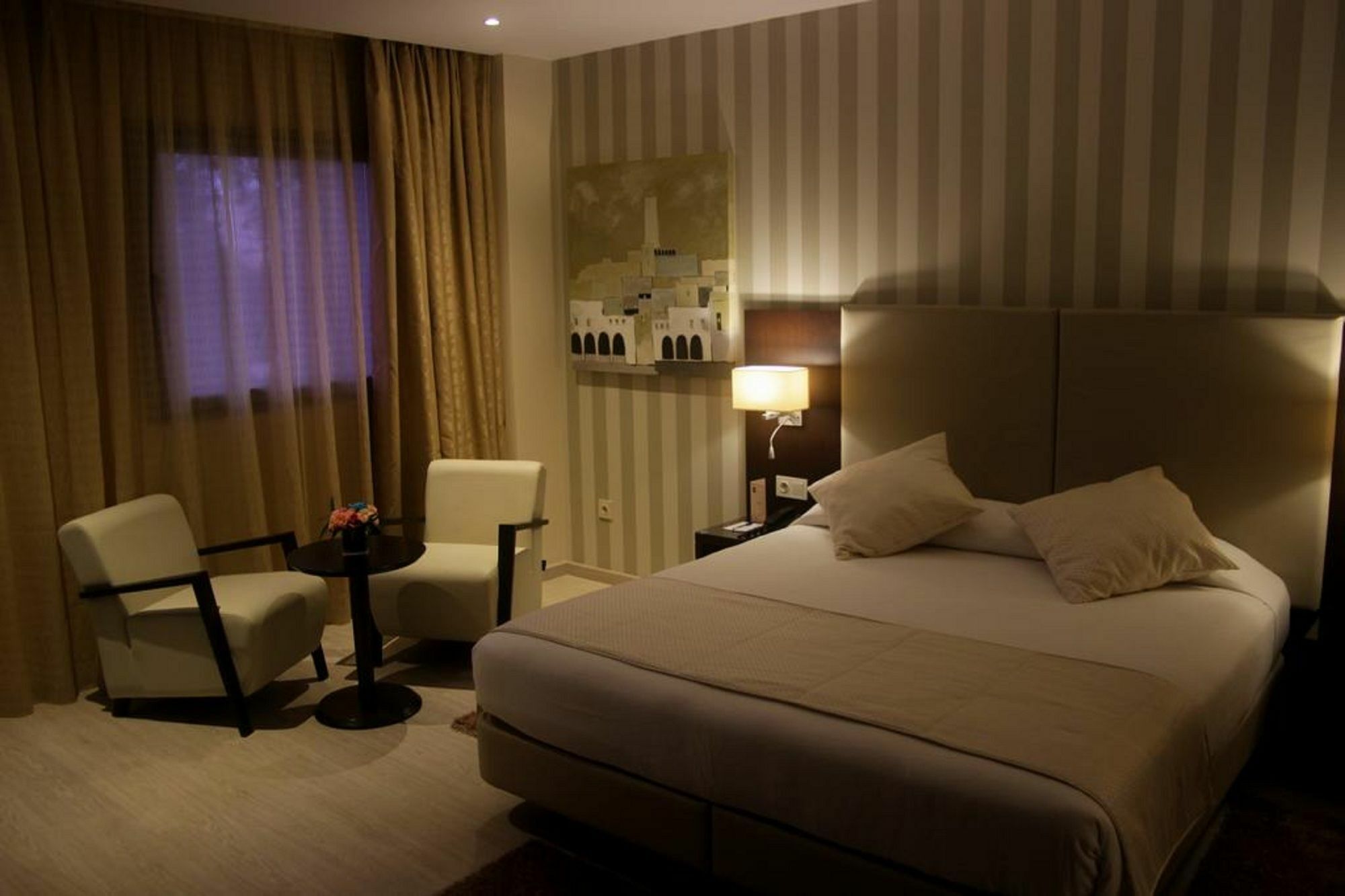 Az Hotels Зеларда Екстериор снимка