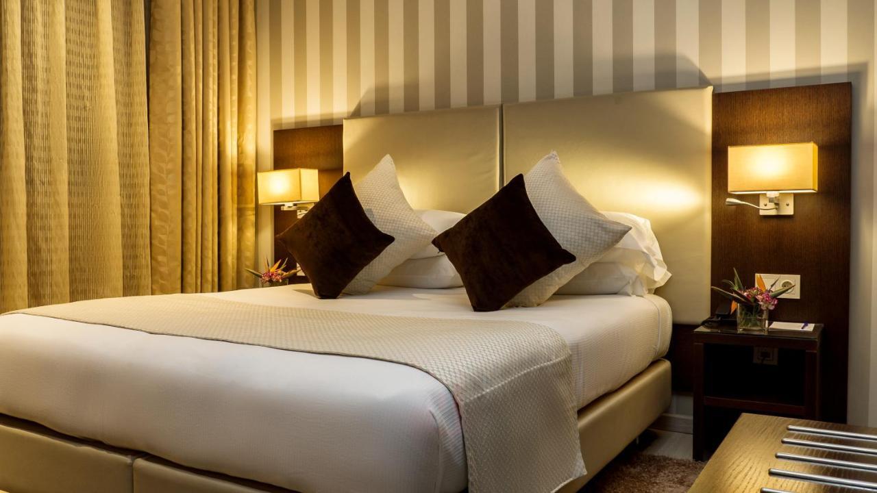 Az Hotels Зеларда Екстериор снимка